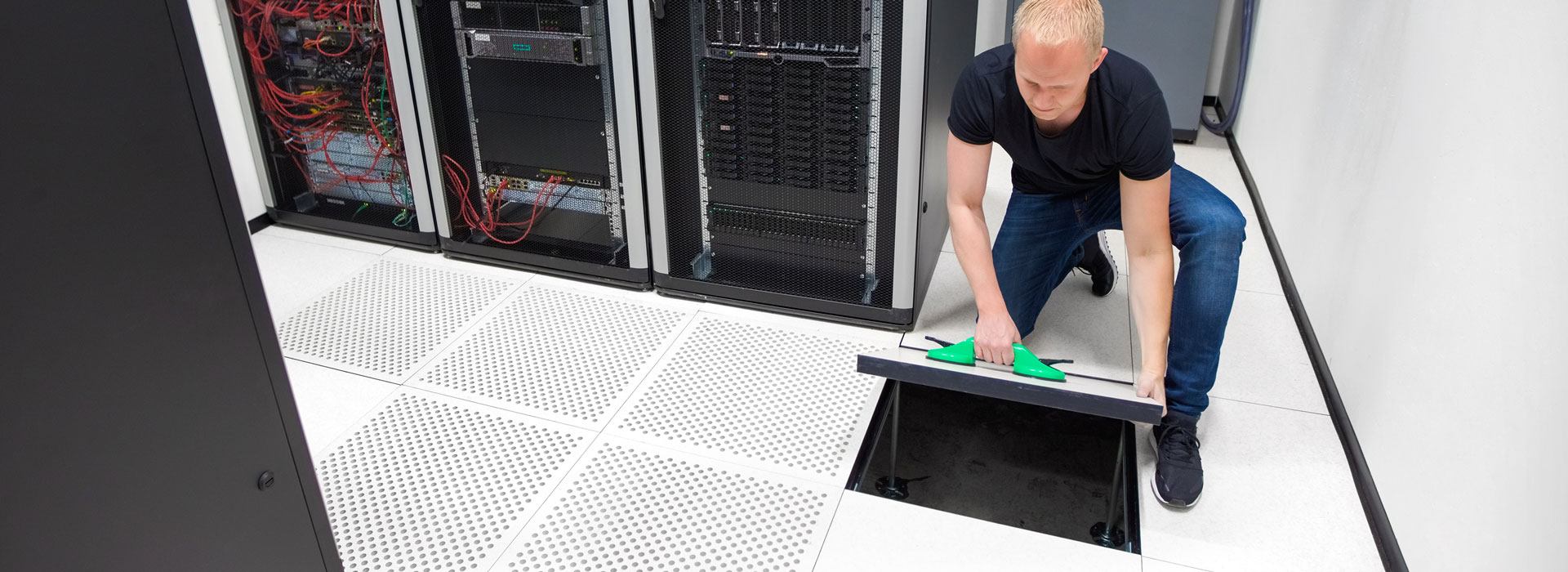 Doppelbodensystem für Technikräume